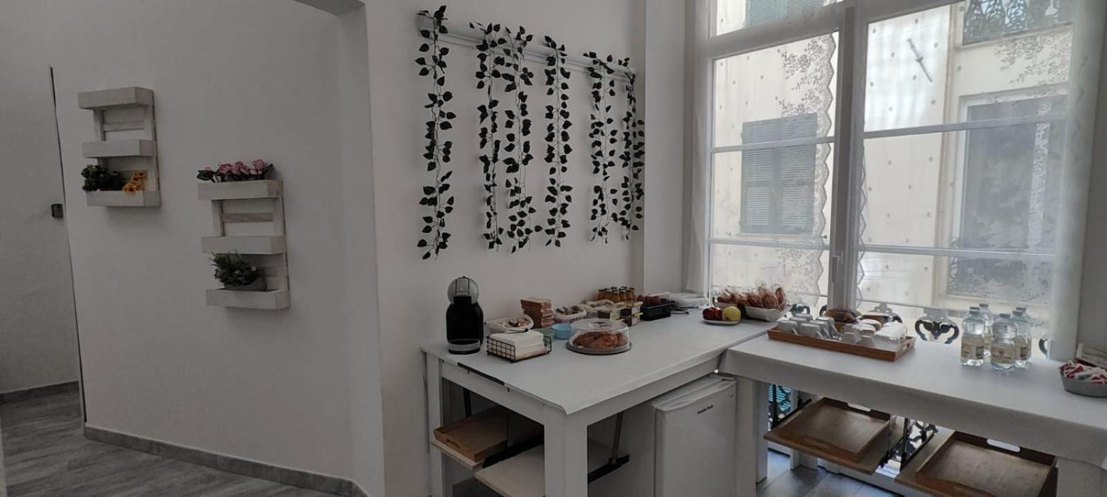 Bed and Breakfast Le Quattro Stagioni Genua Exterior foto